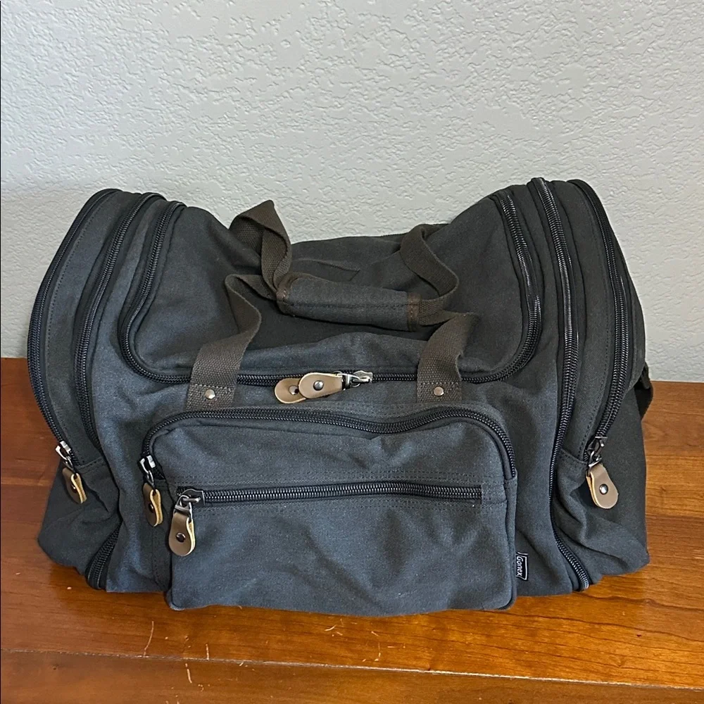 Like New Gonex Gray Expandable Canvas Duffel Bag Overnight Luggage Weekender Bag
